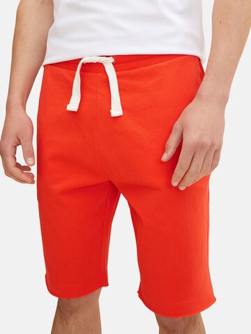 TOM TAILOR Regular Shorts in Rot