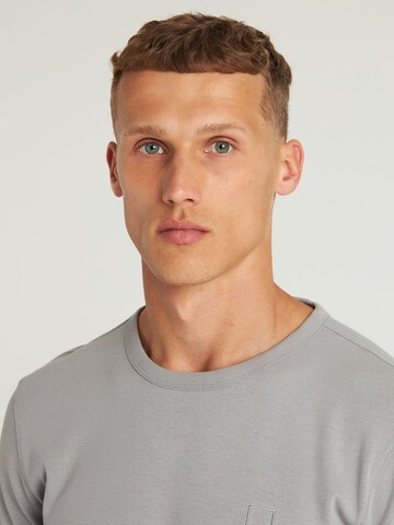 CHASIN' Shirt 'Base-B' in Grijs