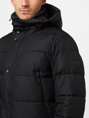 Veste d’hiver 'Omaris' BOSS Orange en noir : devant