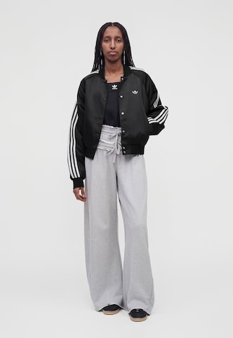 ADIDAS ORIGINALS Overgangsjakke 'SST' i sort