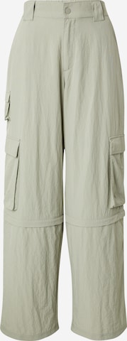 Tommy Jeans Široke hlačnice Kargo hlače 'Claire' | zelena barva: sprednja stran