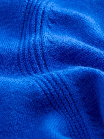 Next Pullover in Blau