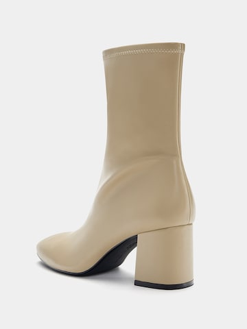 Pull&Bear Stiefelette in Beige