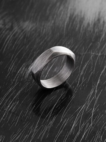Anello 'BREVITY' di REYTEL in argento