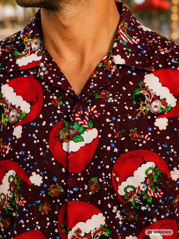 King Kameha - Ajuste regular Camisa 'Christmas Flying Hats' en rojo