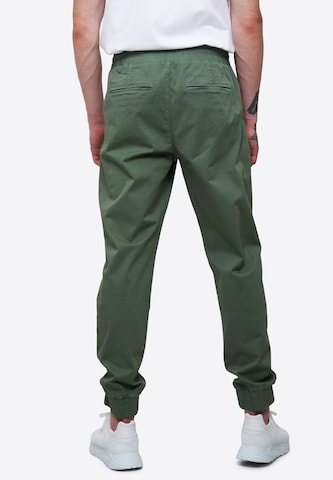 Effilé Pantalon chino recolution en vert