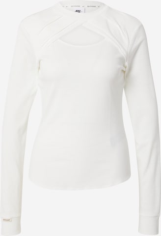 Nike Sportswear Shirt in White: front