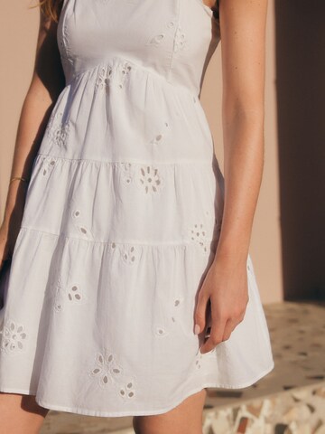 Robe Next en blanc