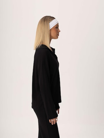 T-shirt 'CORTA' FEMSSY en noir