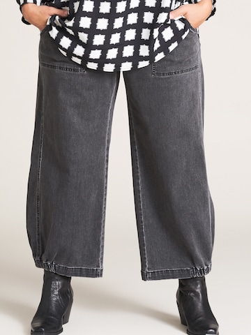 GOZZIP Wide leg Jeans 'Clara' in Grey: front