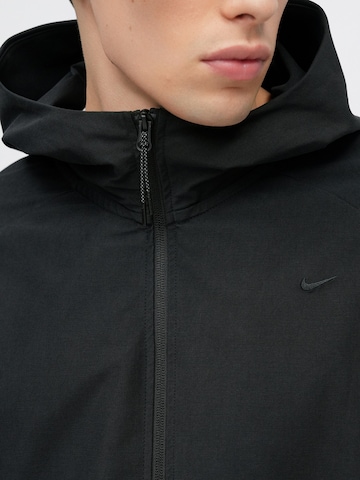 Nike Sportswear Jacke 'Tech' in Schwarz