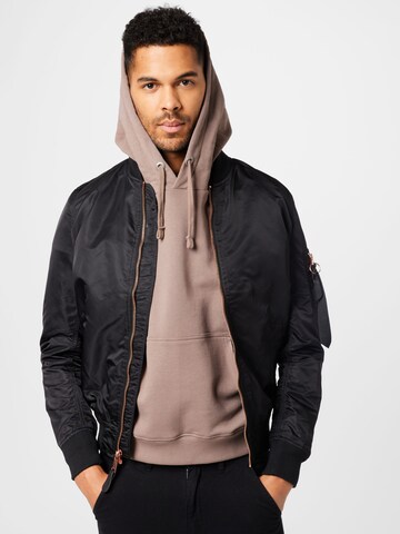 ALPHA INDUSTRIES Φθινοπωρινό και ανοιξιάτικο μπουφάν 'MA1 VF LW' σε μαύρο: μπροστά