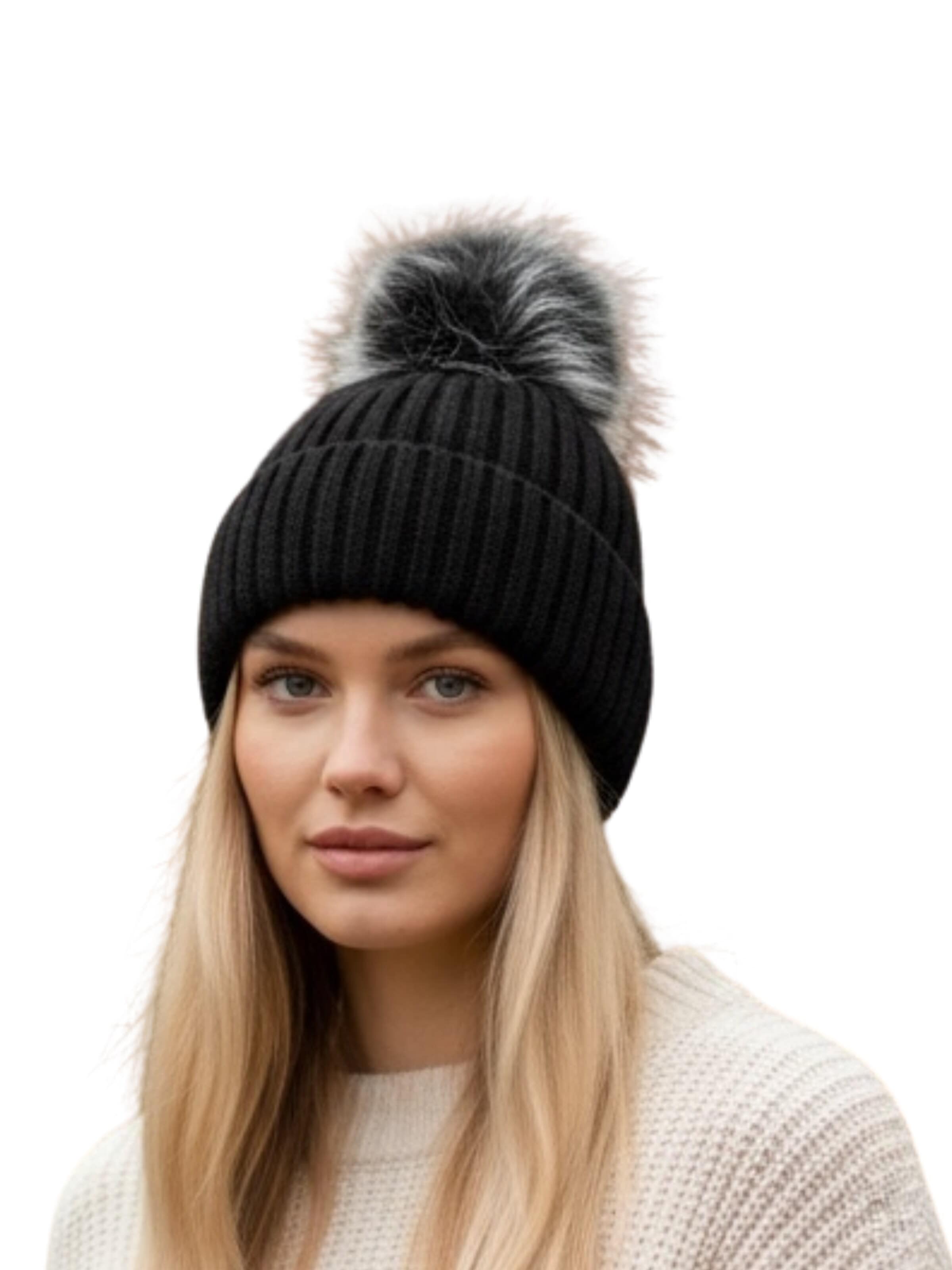 Kumixi - Gorra en negro: frente