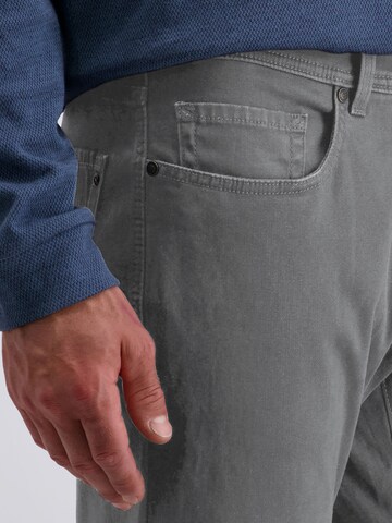 Regular Jean 'Lyon' PIERRE CARDIN en gris