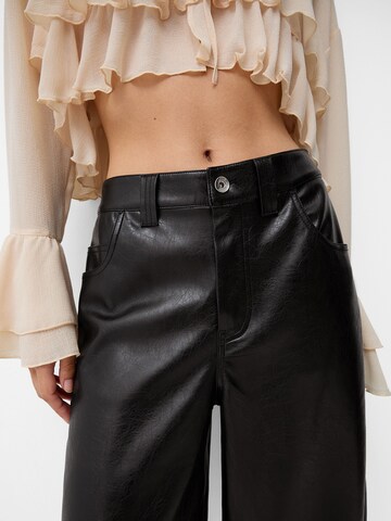 Bershka Wide leg Broek in Zwart