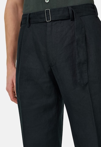 Coupe slim Pantalon chino Boggi Milano en noir