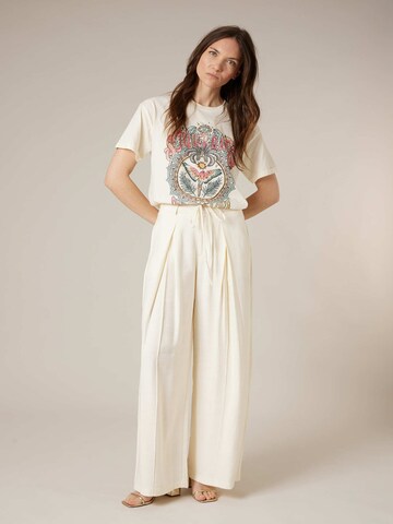 T-shirt 'Summdays' Deeluxe en blanc