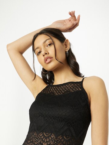 ABOUT YOU Top 'Inken' in Black