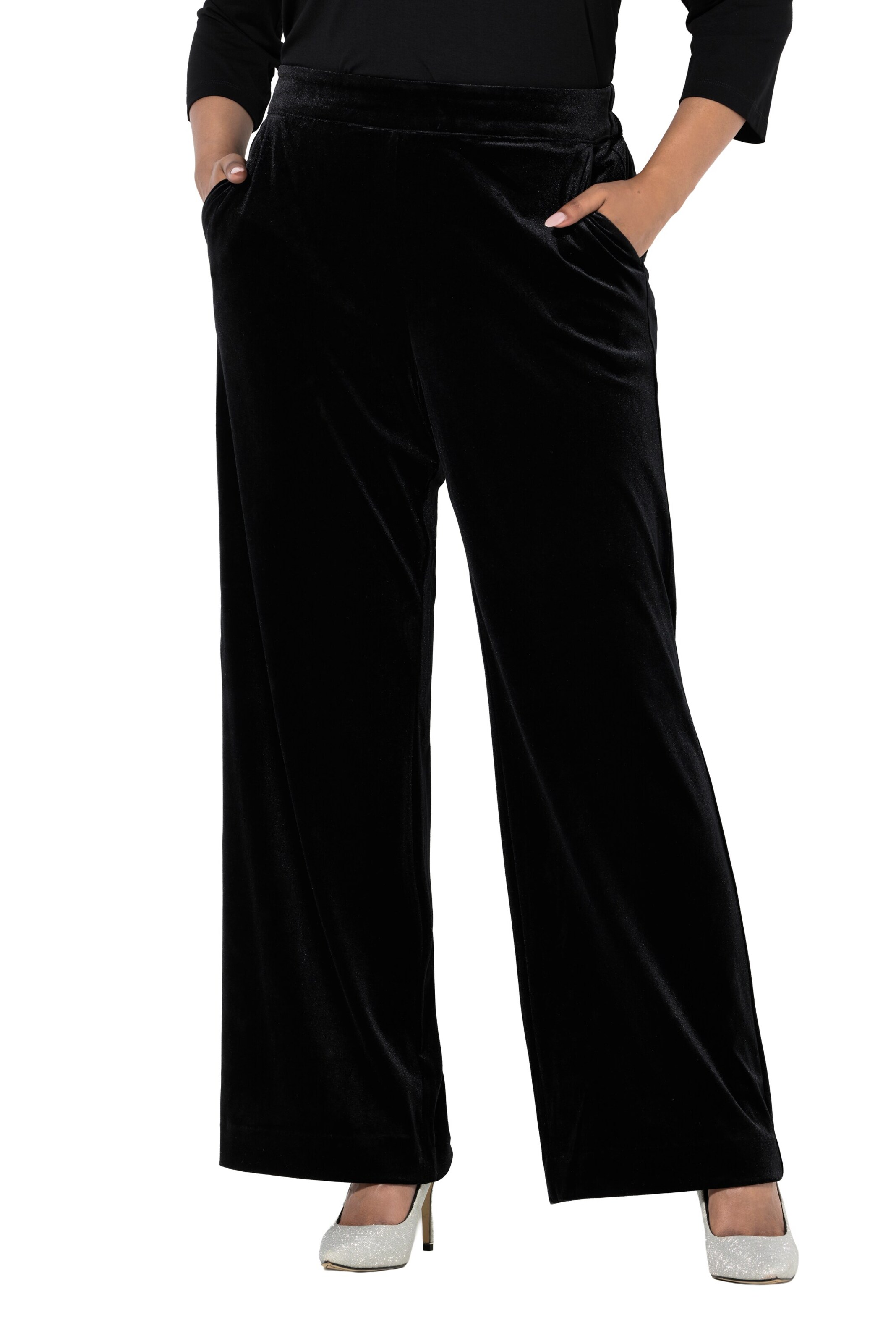 Ulla Popken Flared Trousers in Black: front