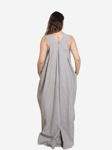 Nikka Place Kleid 'Iris' in Grau