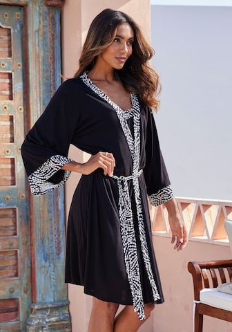 LASCANA Dressing Gown in Black: front