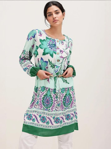 Bigdart Dress in Green: front