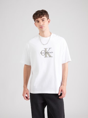 Tricou de la Calvin Klein Jeans pe alb: față
