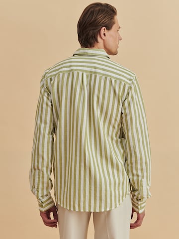 DAN FOX APPAREL Regular fit Button Up Shirt 'Baran' in Green
