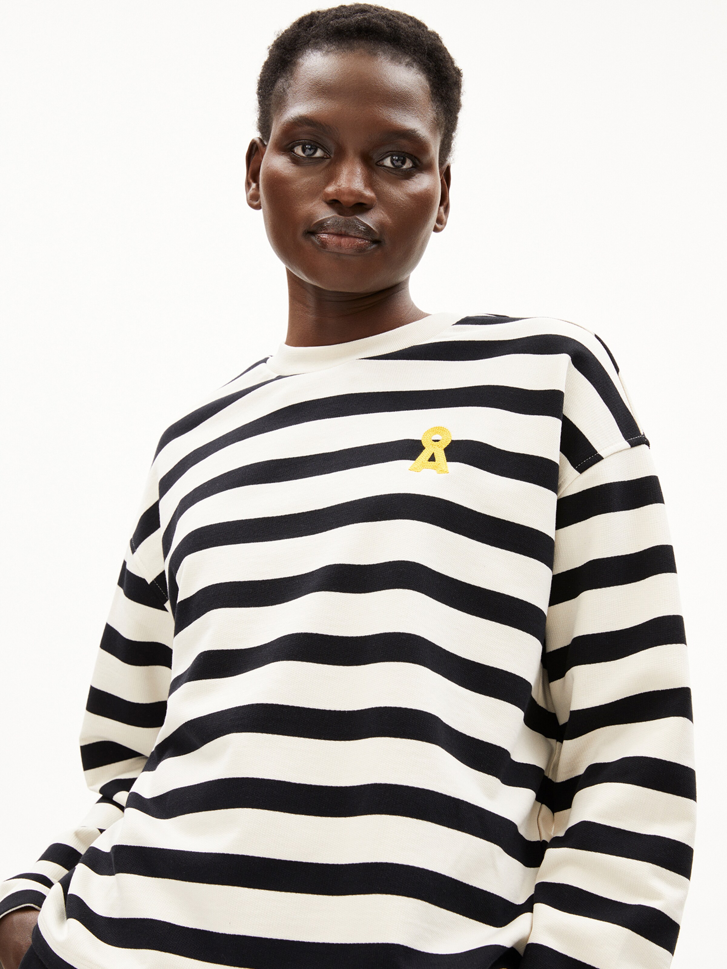 ARMEDANGELS Sweatshirt 'FRANKAA' in White: front