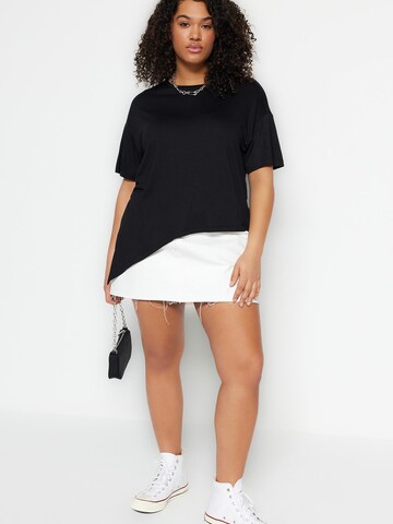 Trendyol Curve - Camiseta en negro: frente