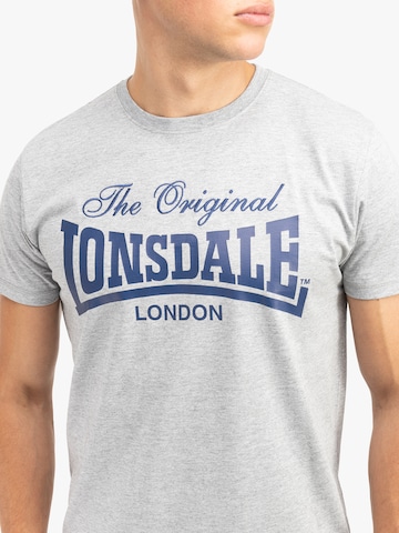 T-Shirt 'Colsbrooke' LONSDALE en gris