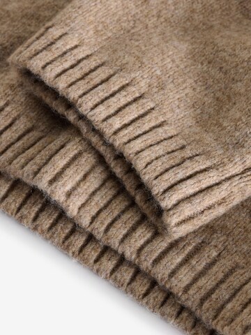 Next Set in Brown