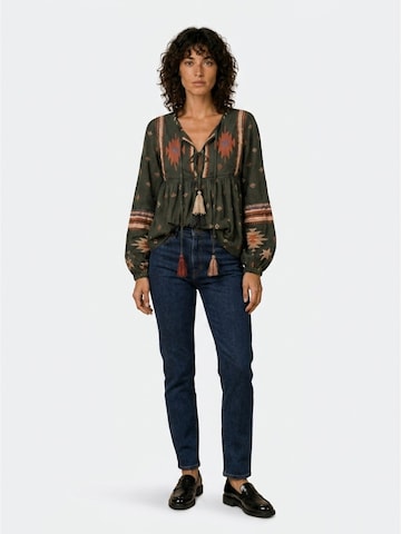 Miss June Blouse 'Aryz' in Green