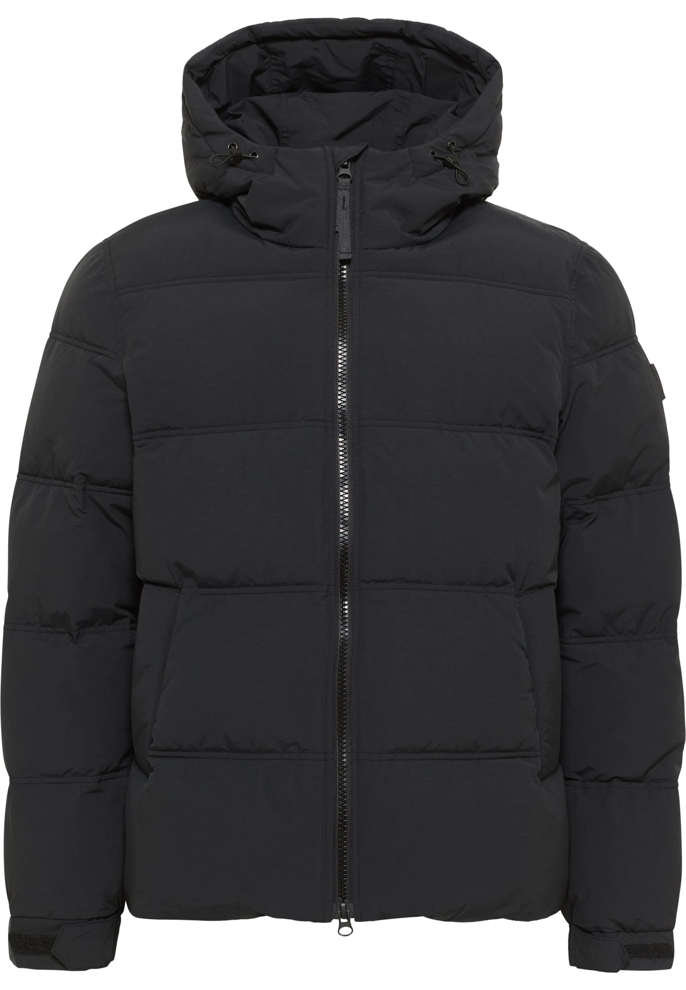 MUSTANG Winter Jacket 'Oakfield' in Black: front