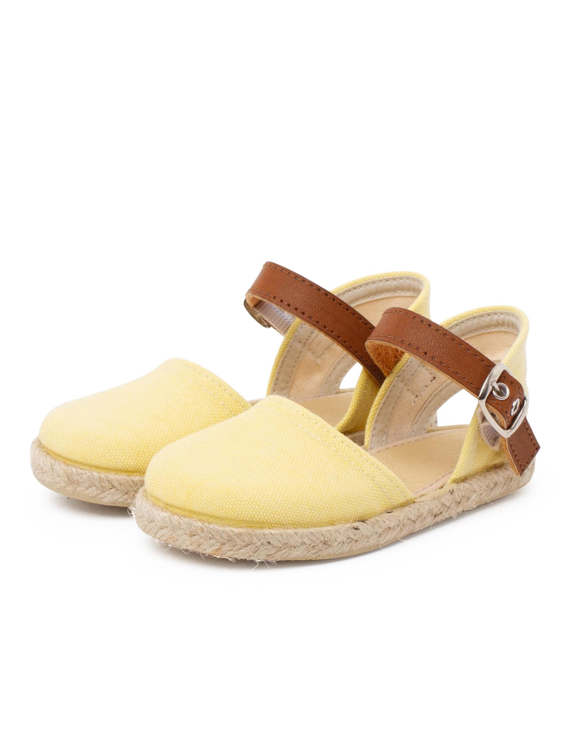 Pisamonas - Sandalias en amarillo
