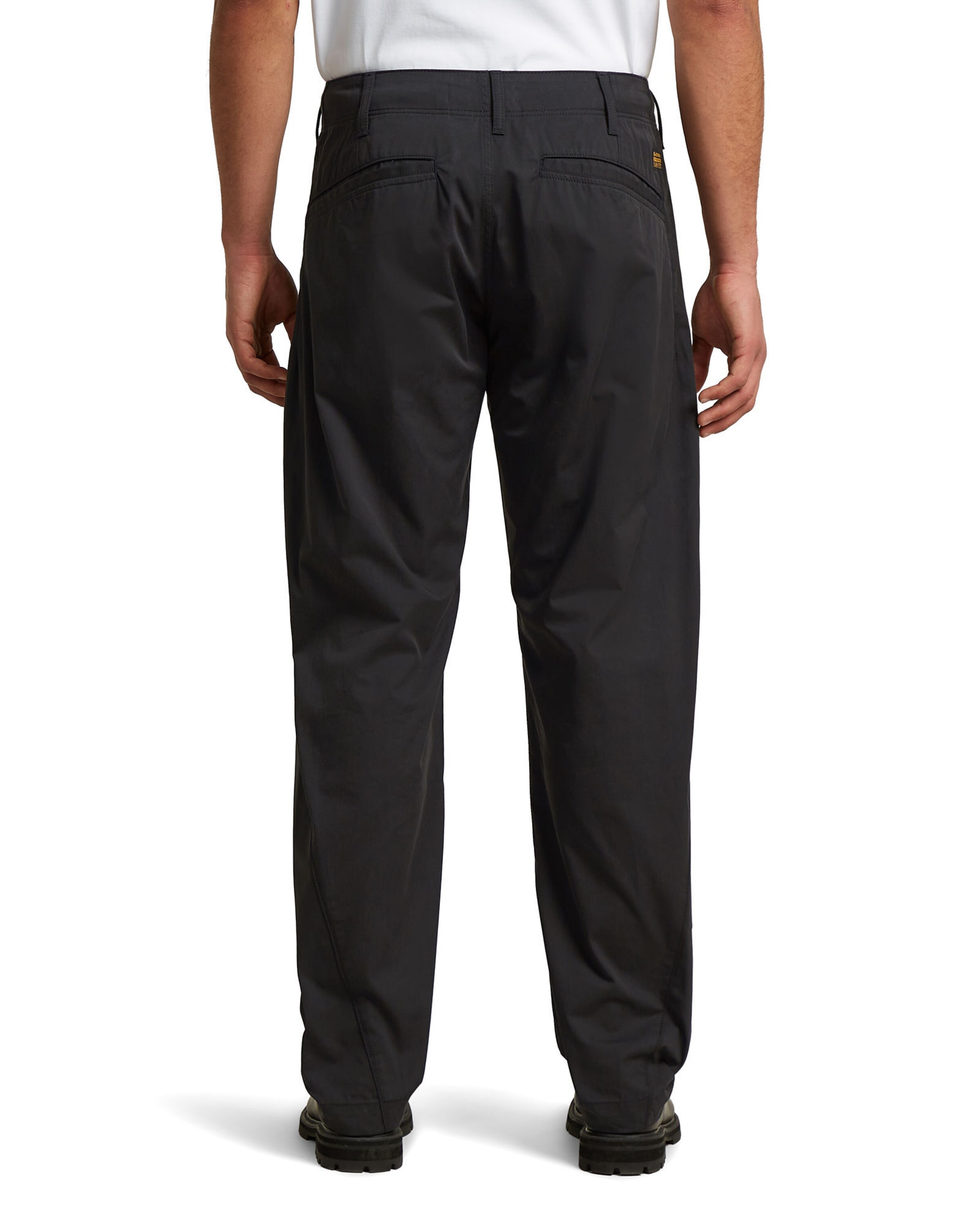 G-STAR Tapered Chino 'Pleated Loose Tapered Chino' in Zwart