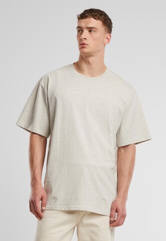 Karl Kani Autograph Heavy Jersey Boxy Melange Tee ' ' in Beige: Vorderseite
