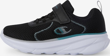 Sneaker di Champion in nero: frontale