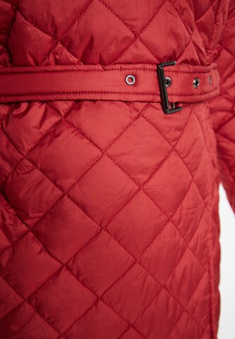 Usha Tussenmantel in Rood
