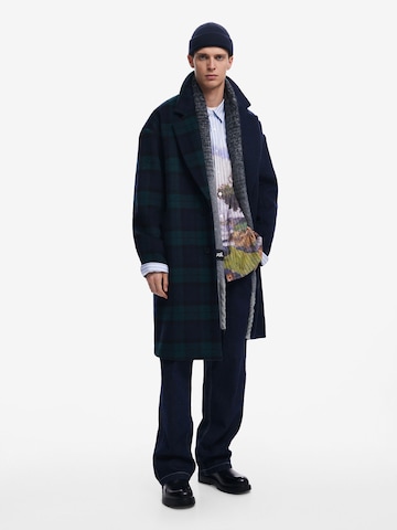Cappotto invernale di Desigual in blu