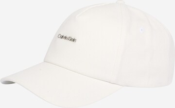 Calvin Klein Čepice – bílá: přední strana