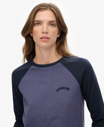 T-shirt 'Essential' Superdry en rouge