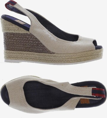 NAPAPIJRI Sandalen 35,5 in Beige: Vorderseite