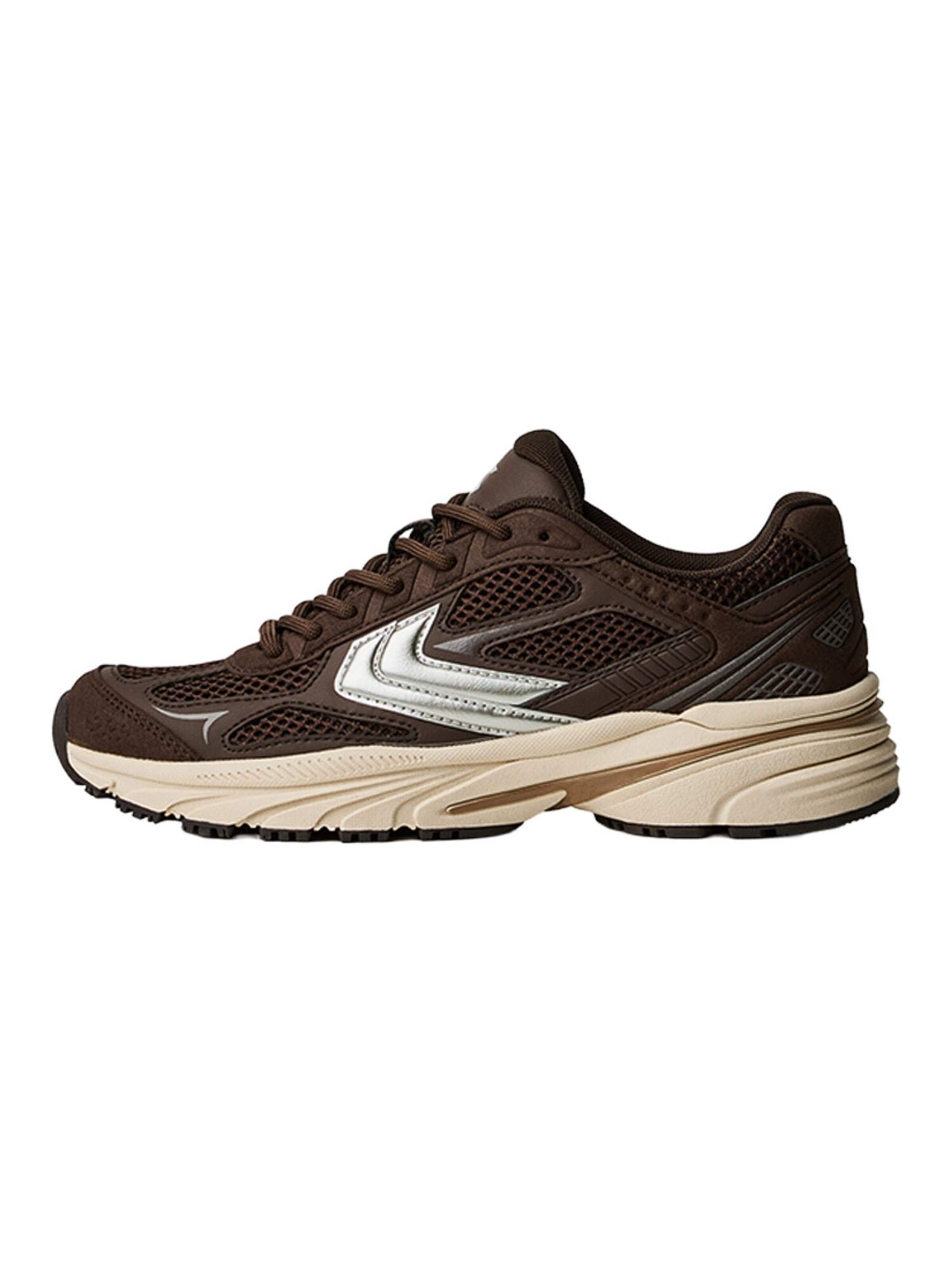 Bershka Trainers in Brown