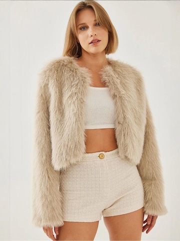 Giacca invernale di Bianco Lucci in beige: frontale