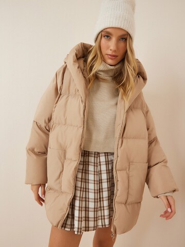 Happiness İstanbul Winter coat in Beige