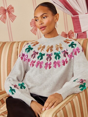 love & roses Pullover in Grau