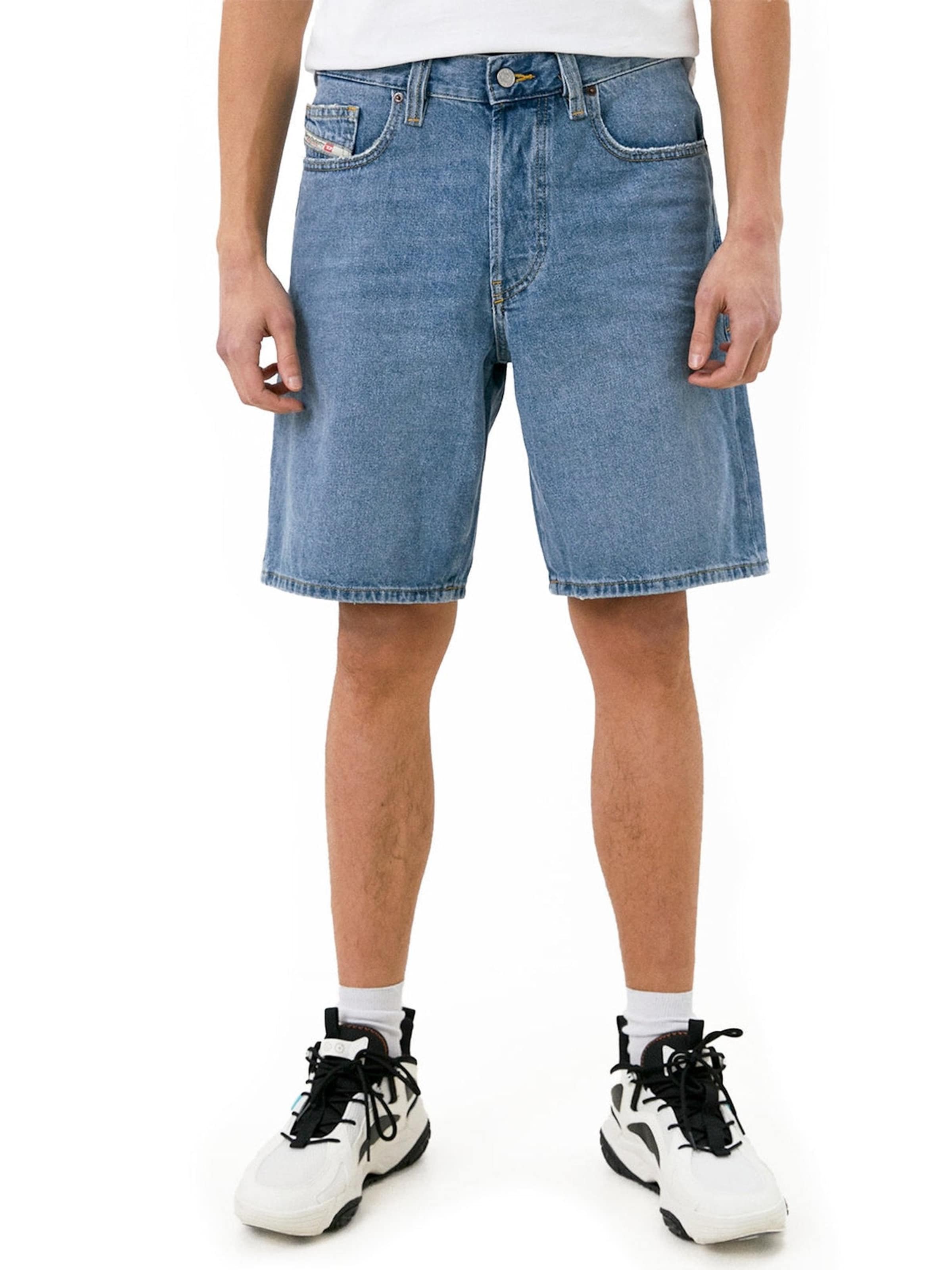 regular Jeans 'REGULAR-SHORT' di DIESEL in blu