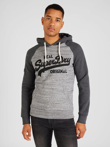 Superdry Sweatshirt 'Athletic' in Grijs: voorkant