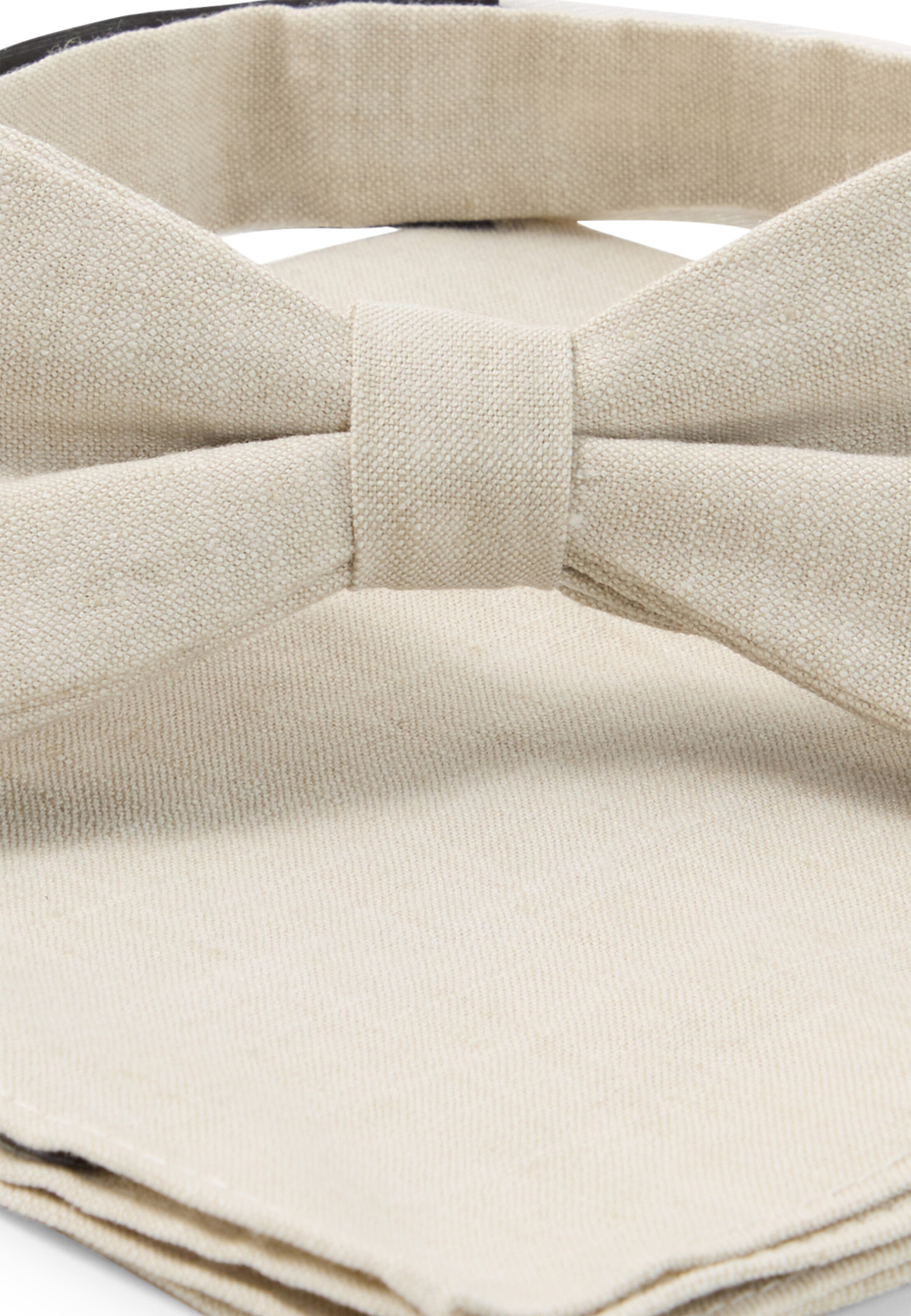 STRELLSON Bow Tie in Beige